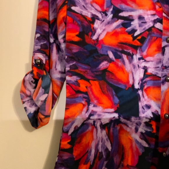 Women’s 3/4 Length Sleeve Shirt - Picture 5 of 5